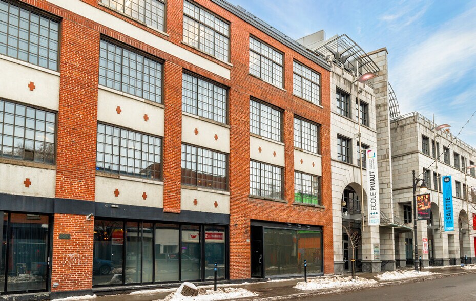 3530-3540 Boul Saint-Laurent, Montréal, QC à louer - Photo du bâtiment - Image 2 de 10