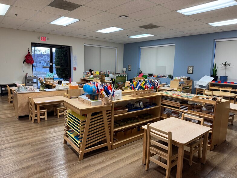 2557 Us Highway 130, Cranbury, NJ à louer - Photo du bâtiment - Image 2 de 9