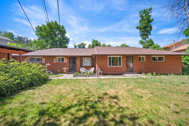More details for 126 W Cheyenne Rd, Colorado Springs, CO - Multifamily for Sale