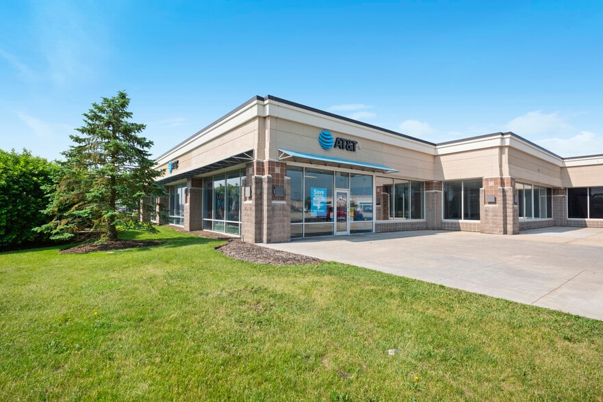 N Randall Rd & Mckee St, Batavia, IL for lease - Building Photo - Image 1 of 8