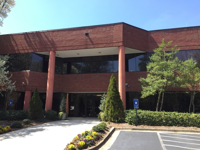 2299 Perimeter Park Dr, Atlanta, GA for lease - Building Photo - Image 1 of 8