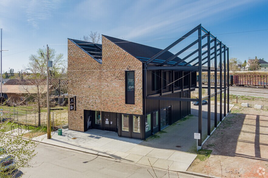 1119 10 Ave SE, Calgary, AB à vendre - Photo principale - Image 1 de 1