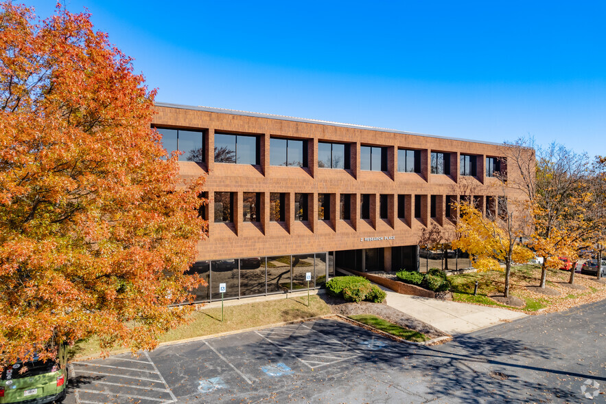 2 Research Pl, Rockville, MD for lease - Building Photo - Image 2 of 4