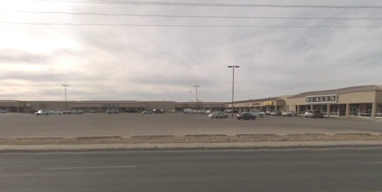 906 W Avenue D, Lovington, NM à louer Photo principale- Image 1 de 4