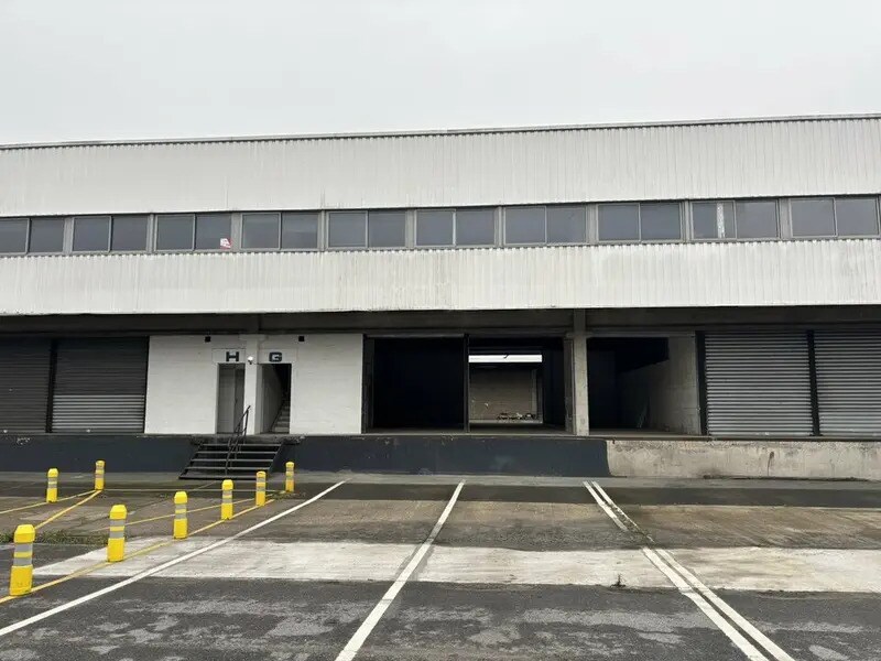 Flex in Aulnay-sous-Bois for lease Building Photo- Image 1 of 11