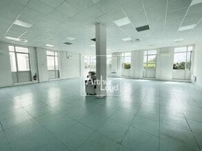 Office in Lieusaint for lease Interior Photo- Image 2 of 5