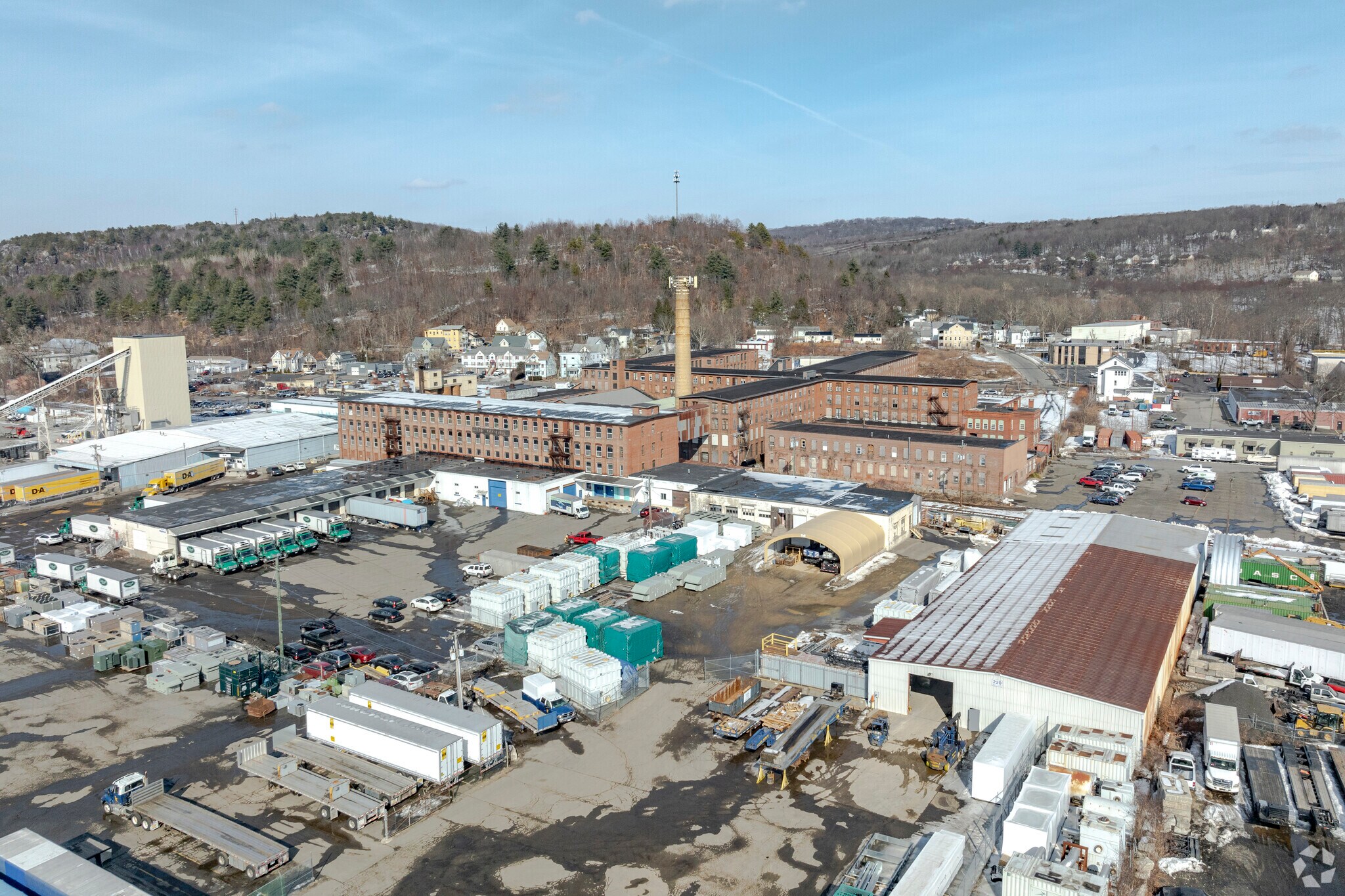 280 Chase River Rd, Waterbury, CT à louer Photo principale- Image 1 de 6