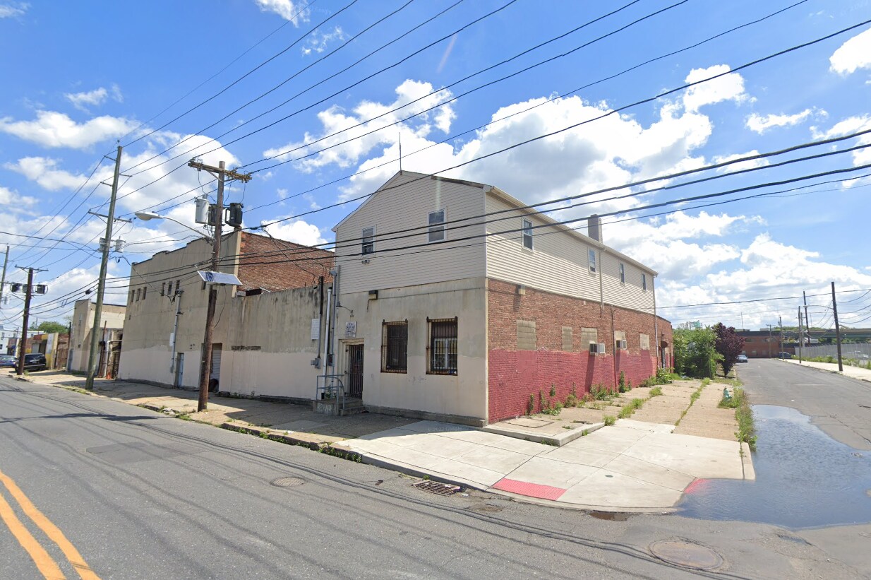 1490 S Broadway, Camden, NJ à vendre Photo du bâtiment- Image 1 de 1