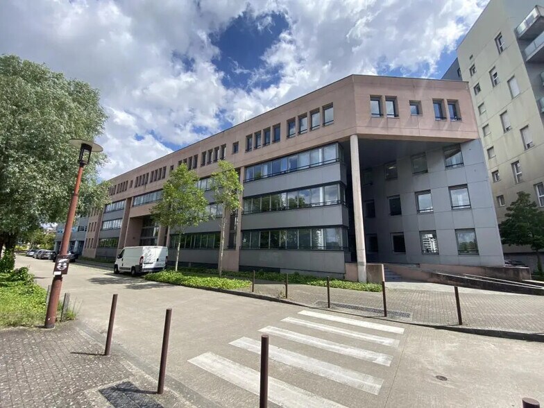 Bureau dans Nantes à vendre - Photo du bâtiment - Image 2 de 10