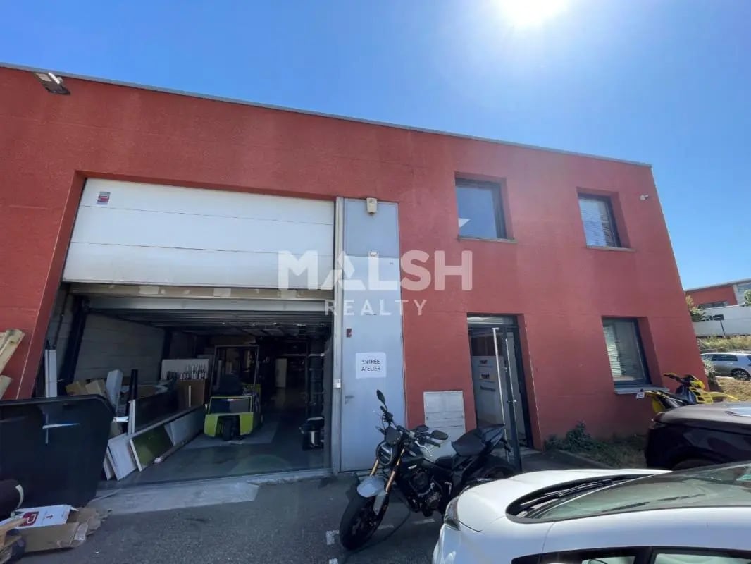 Office in Brignais for lease Building Photo- Image 1 of 8