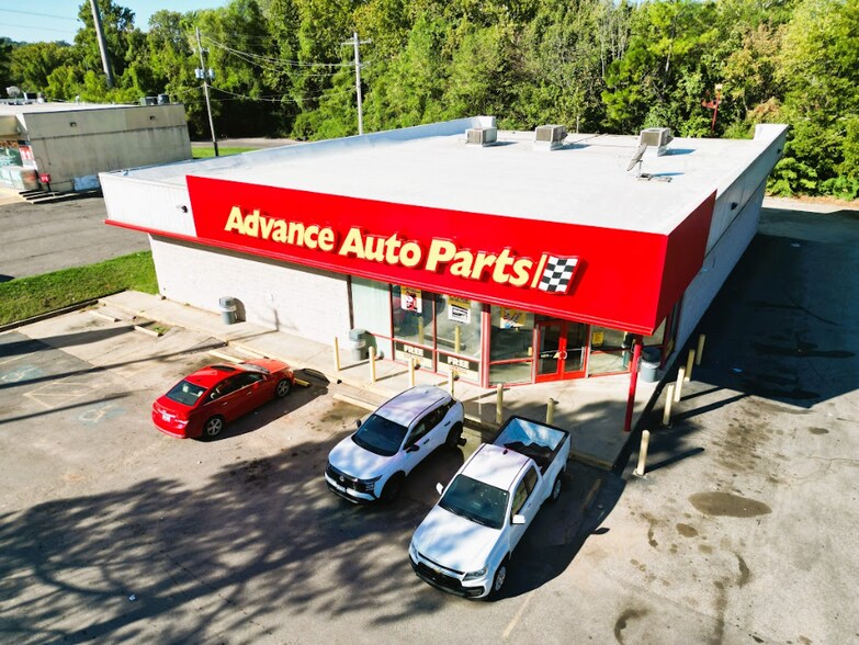 3535 Elvis Presley Blvd, Memphis, TN for sale - Building Photo - Image 1 of 8