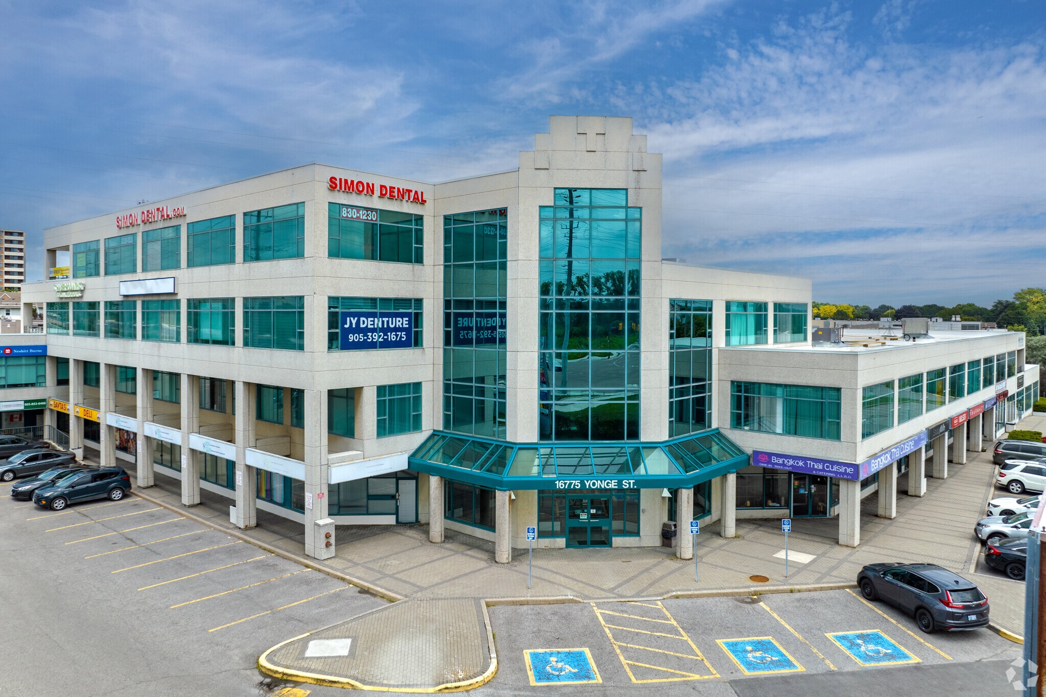 16775 Yonge St, Newmarket, ON for sale Primary Photo- Image 1 of 1