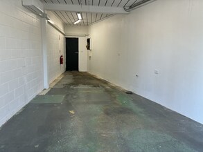 142 Wyong Rd, Killarney Vale à louer Photo intérieure- Image 2 de 3