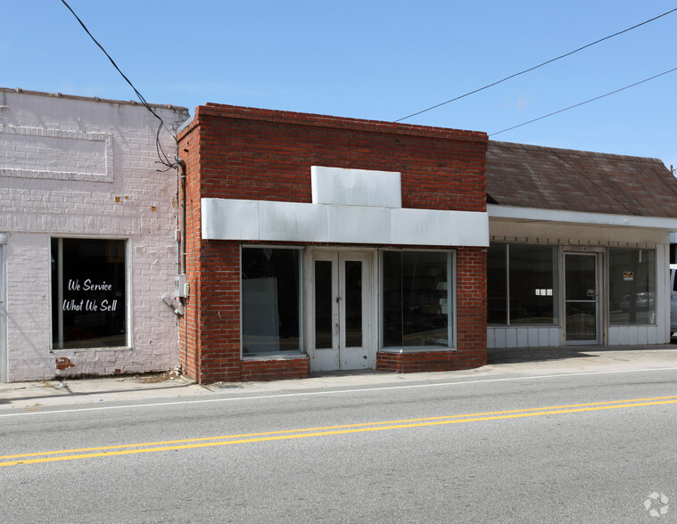 112 W Seaboard St, Bladenboro, NC for sale - Primary Photo - Image 1 of 1