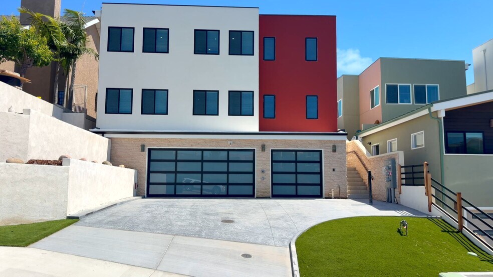 1243-1245 Van Nuys St, San Diego, CA à vendre - Vidéo sur l’inscription commerciale - Image 2 de 12