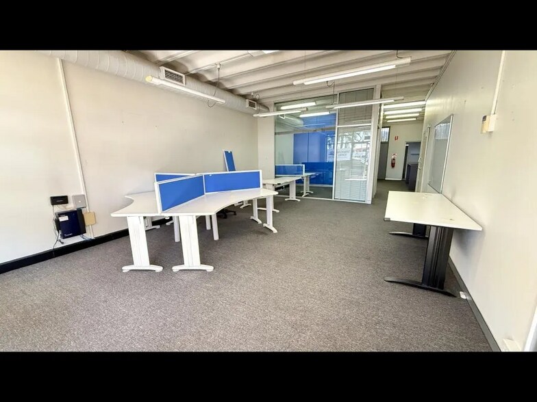 100-104 Pacific Hwy, Tuggerah for lease - Interior Photo - Image 3 of 6
