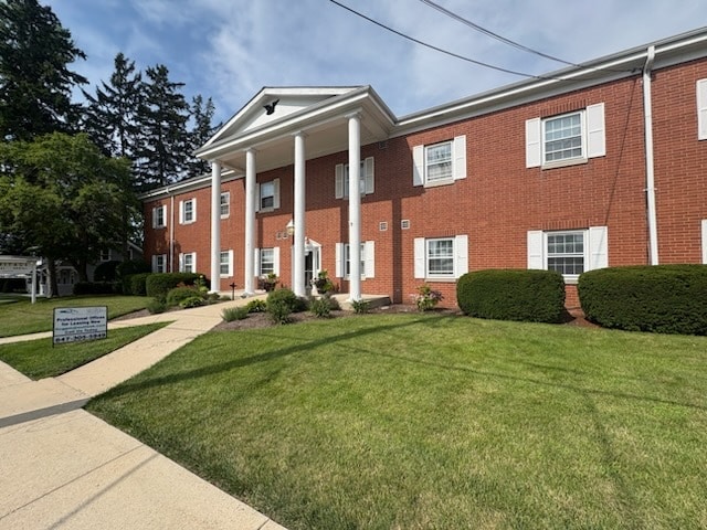 800 Main St, Antioch, IL à louer - Photo du bâtiment - Image 3 de 24