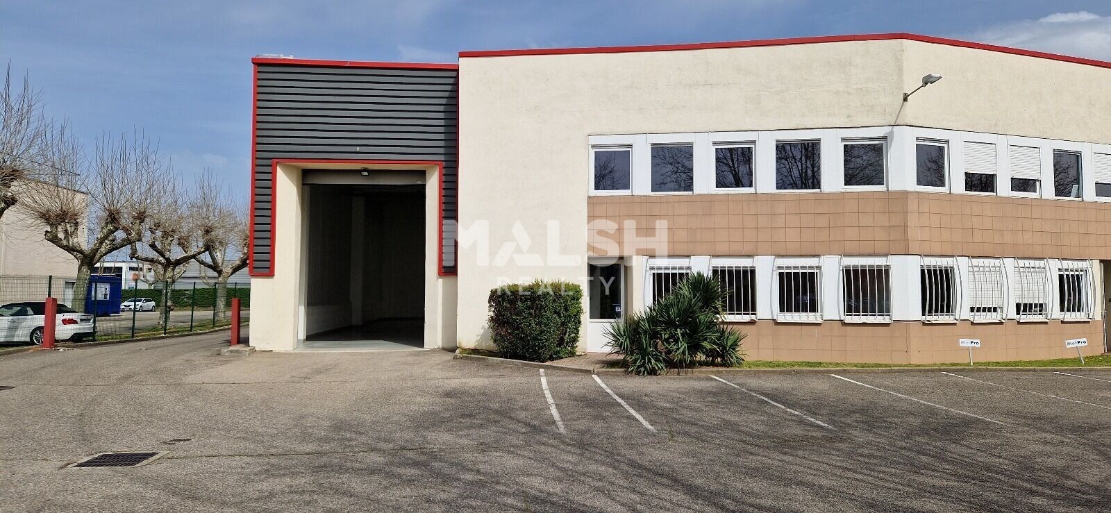 15 Rue Jean Zay, Saint-Priest for lease Building Photo- Image 1 of 9