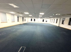 Longbow Close, Huddersfield for lease Interior Photo- Image 1 of 1