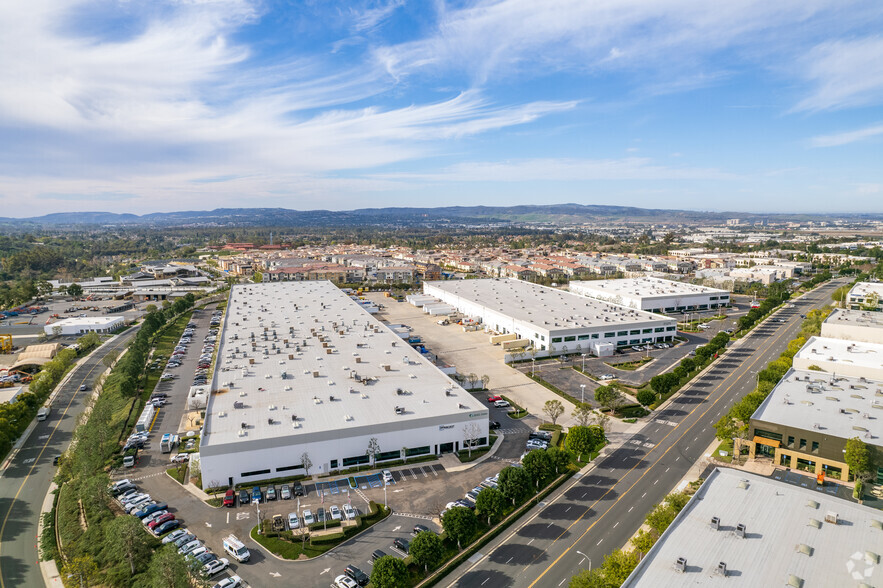 25671-25731 Commercentre Dr, Lake Forest, CA for lease - Aerial - Image 3 of 5