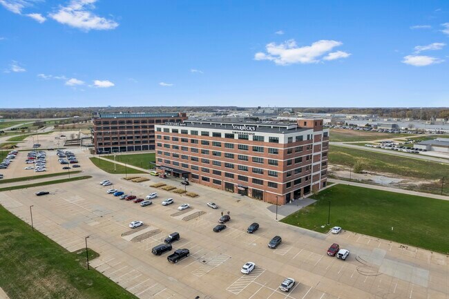 Plus de détails pour 250 Westfield Ave, Waterloo, IA - Bureau, Commerce de détail à louer