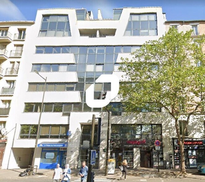 Office in Boulogne-Billancourt for lease - Building Photo - Image 2 of 34