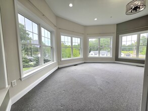 2 Village Park Dr, York, ME for lease Interior Photo- Image 2 of 11