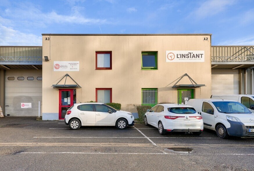 Flex in Pontault-Combault for lease - Building Photo - Image 2 of 2