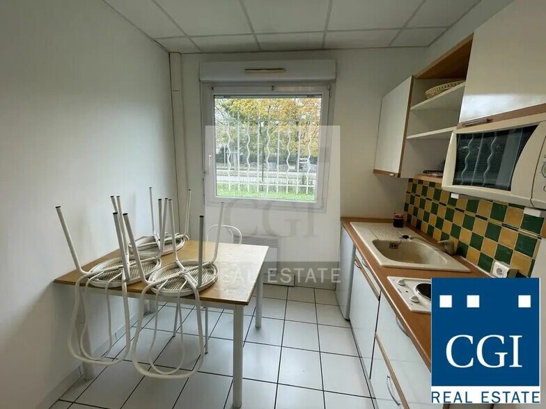 Bureau dans Eybens à louer - Photo intérieure - Image 3 de 4