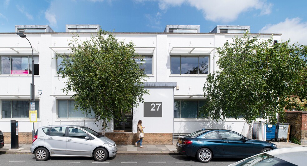 27 Ackmar Rd, Londres à louer - Photo du bâtiment - Image 2 de 6