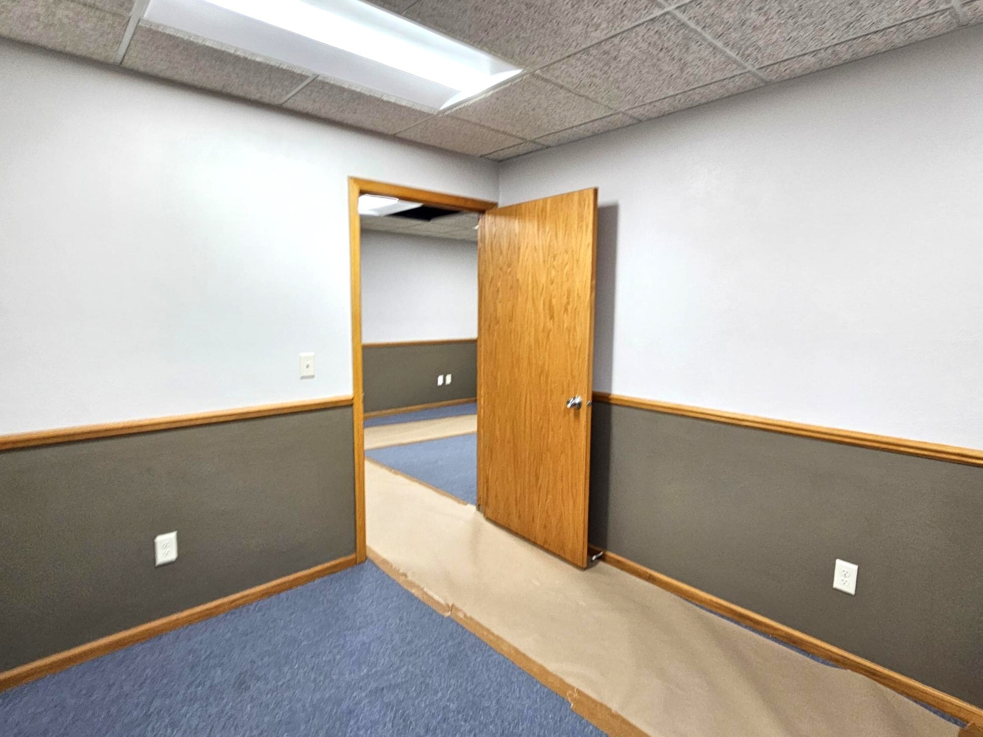 1437 S Bell School Rd, Rockford, IL à louer Photo du bâtiment- Image 1 de 7