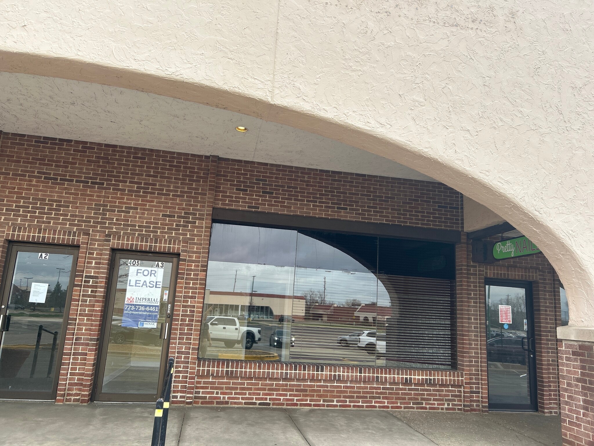401-499 Lake Cook Rd, Deerfield, IL for lease Building Photo- Image 1 of 2