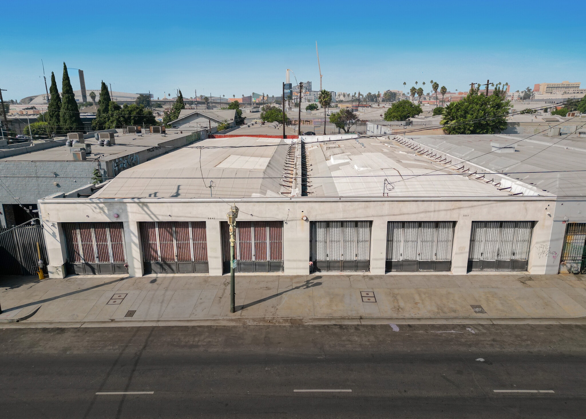 3841 Broadway Pl, Los Angeles, CA for lease Primary Photo- Image 1 of 15