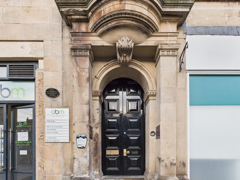 147-149 High St, Elgin à louer - Photo du bâtiment - Image 2 de 6