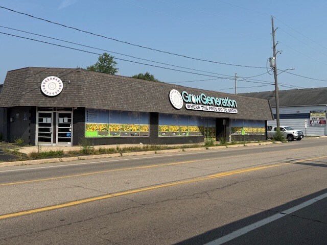 484 Main St, Battle Creek, MI for sale - Building Photo - Image 2 of 16