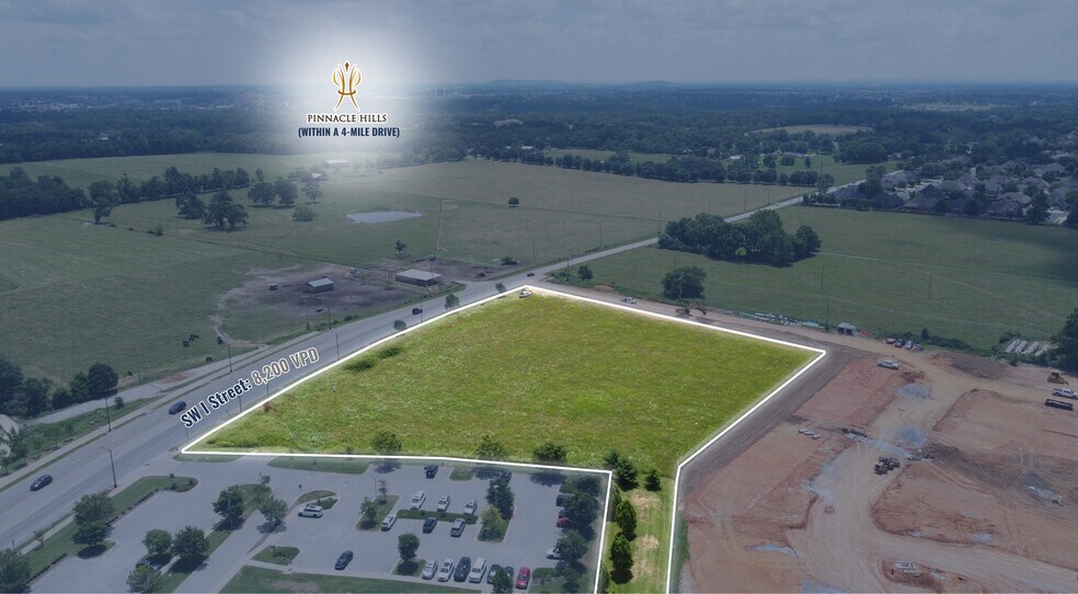 SW I St, Bentonville, AR à vendre - Photo du bâtiment - Image 2 de 10