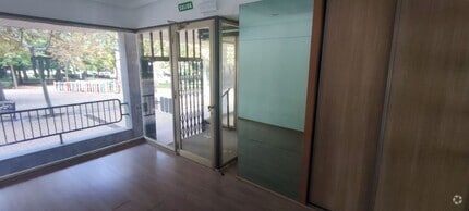 Retail in Ávila, Ávila for lease Interior Photo- Image 2 of 4