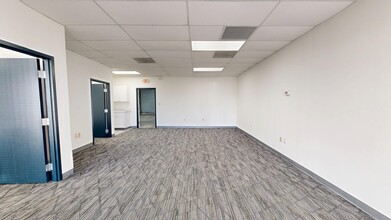 4900 Creekside Dr, Clearwater, FL à louer Numérisation 3D de Matterport- Image 1 de 11