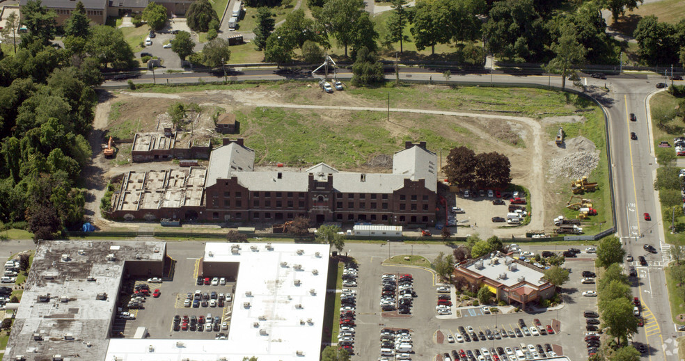 1086 N Broadway, Yonkers, NY for lease - Aerial - Image 2 of 8