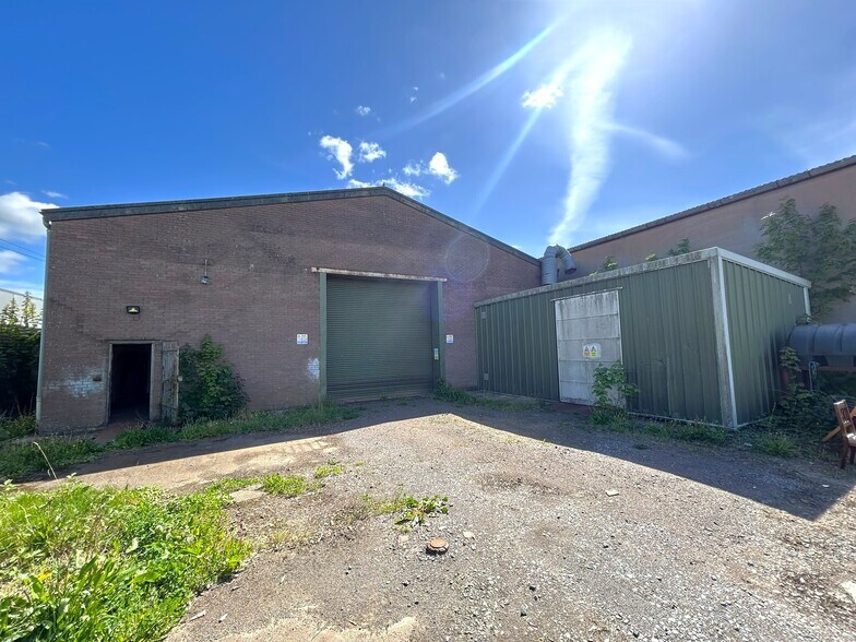 23 Queensberry St, Annan à vendre - Photo du bâtiment - Image 1 de 7