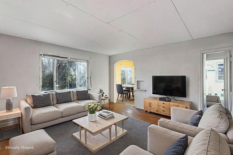 5206 Montgomery Rd, Cincinnati, OH for sale - Building Photo - Image 3 of 17