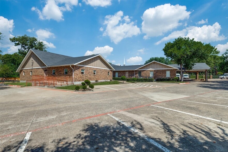 8568 Stults Rd, Dallas, TX for sale - Building Photo - Image 3 of 11