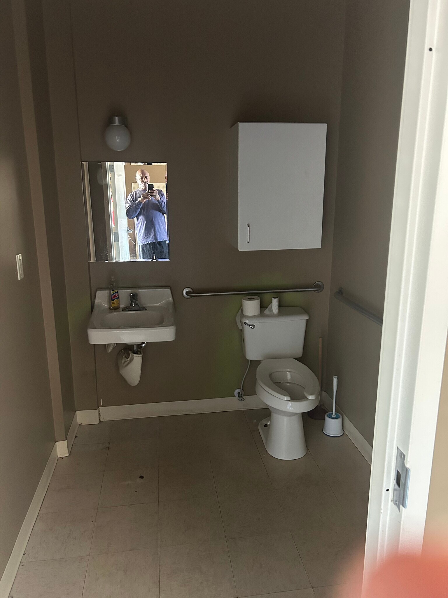 596 Carrollton Villa Rica Hwy, Villa Rica, GA for lease Interior Photo- Image 1 of 3