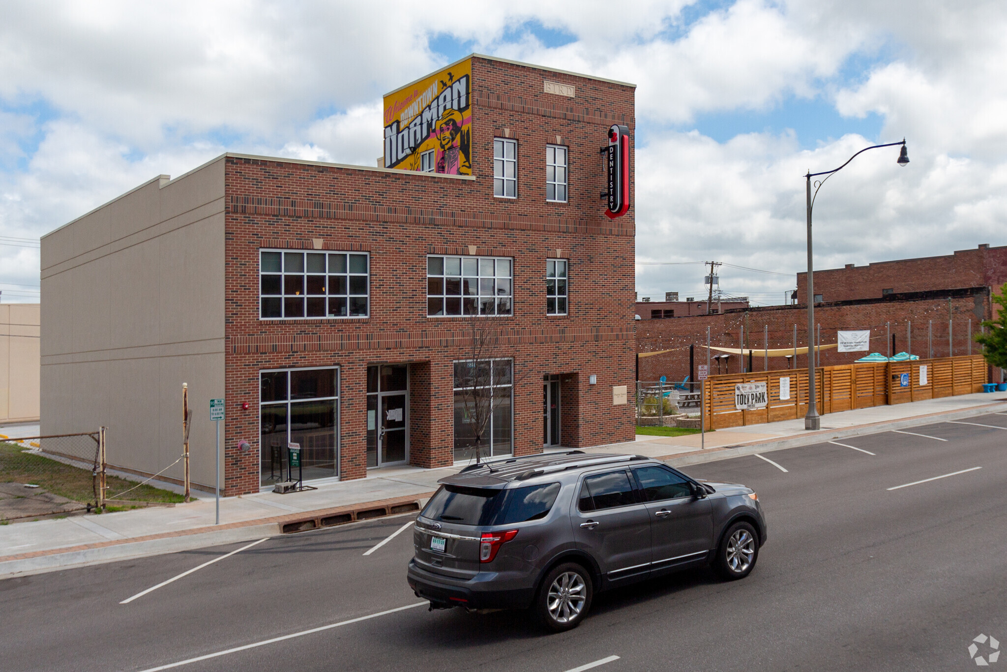 227 W Main St, Norman, OK for sale Primary Photo- Image 1 of 1