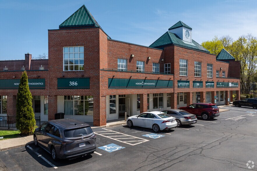 386 Washington St, Wellesley, MA for lease - Primary Photo - Image 1 of 5