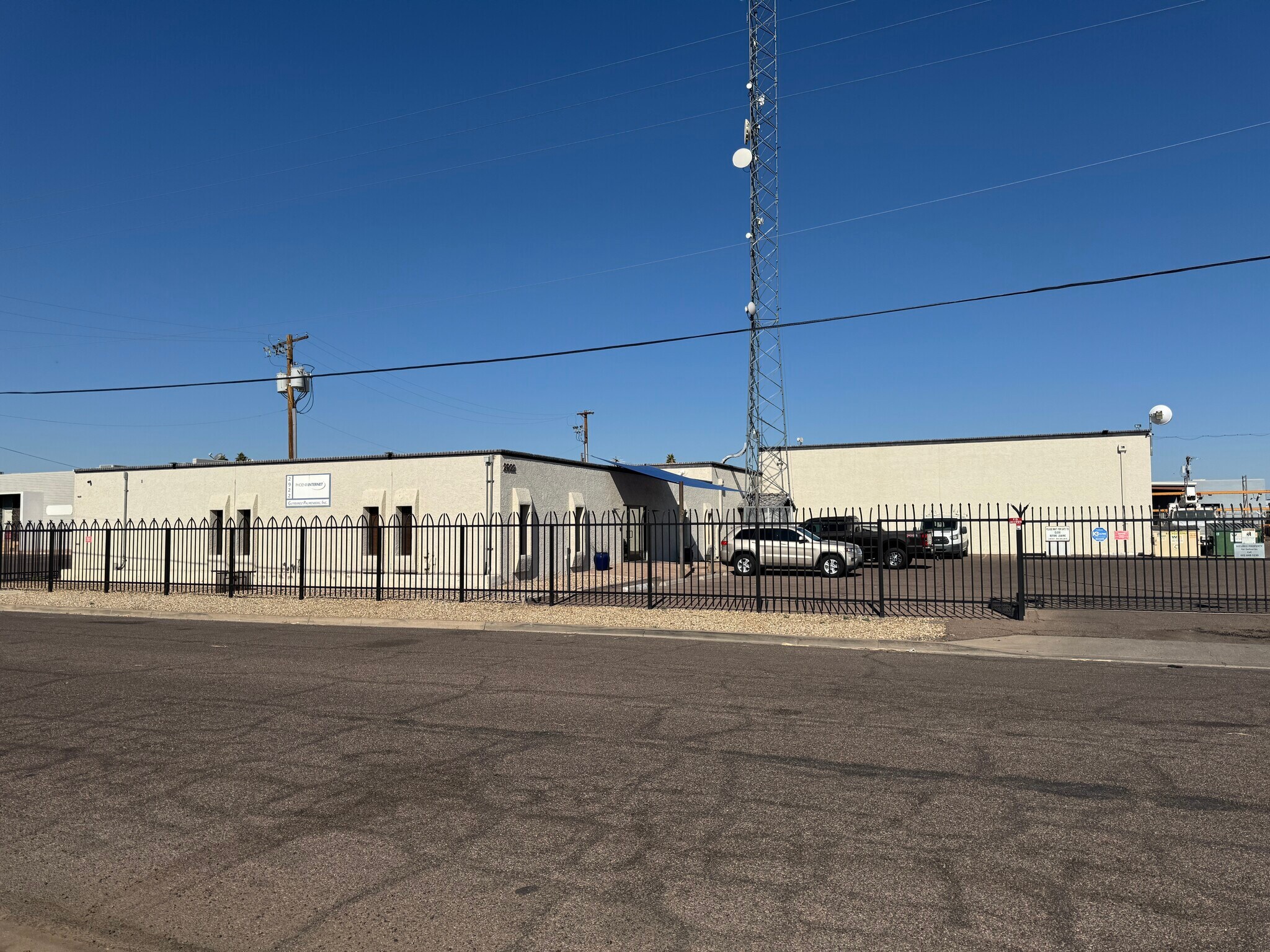 2922 W Clarendon Ave, Phoenix, AZ à vendre Photo du bâtiment- Image 1 de 1