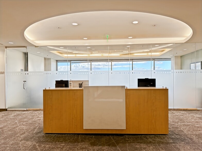 6303 Owensmouth Ave, Woodland Hills, CA for lease - Interior Photo - Image 3 of 20