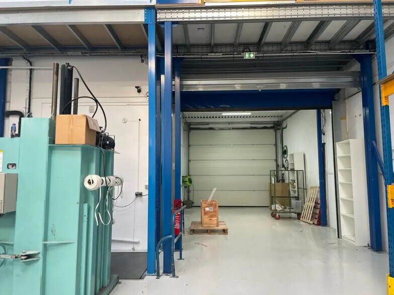 Industrial in Ivry-sur-Seine for lease - Interior Photo - Image 3 of 4