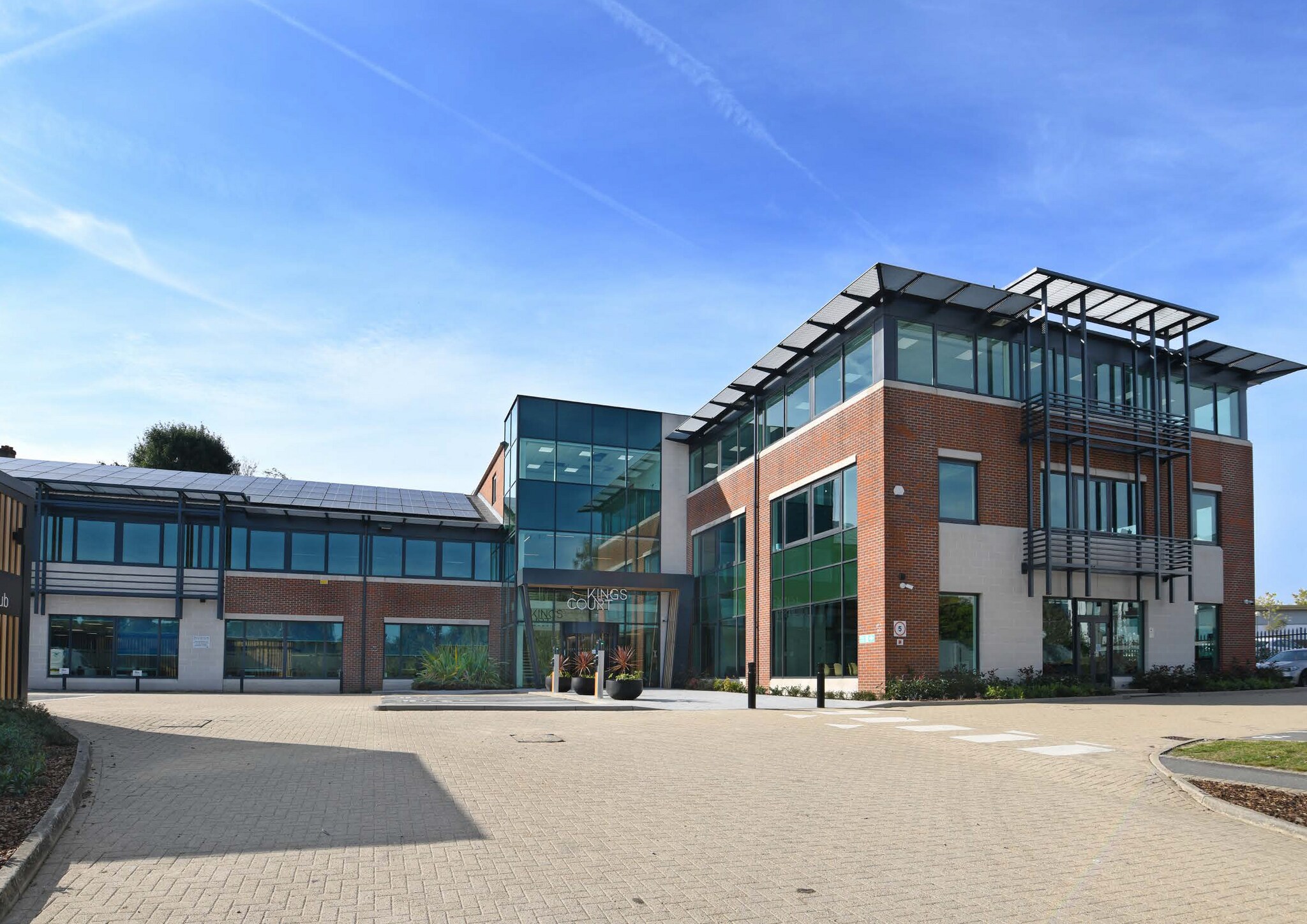 41-51 Kingston Rd, Leatherhead à louer Photo principale- Image 1 de 10