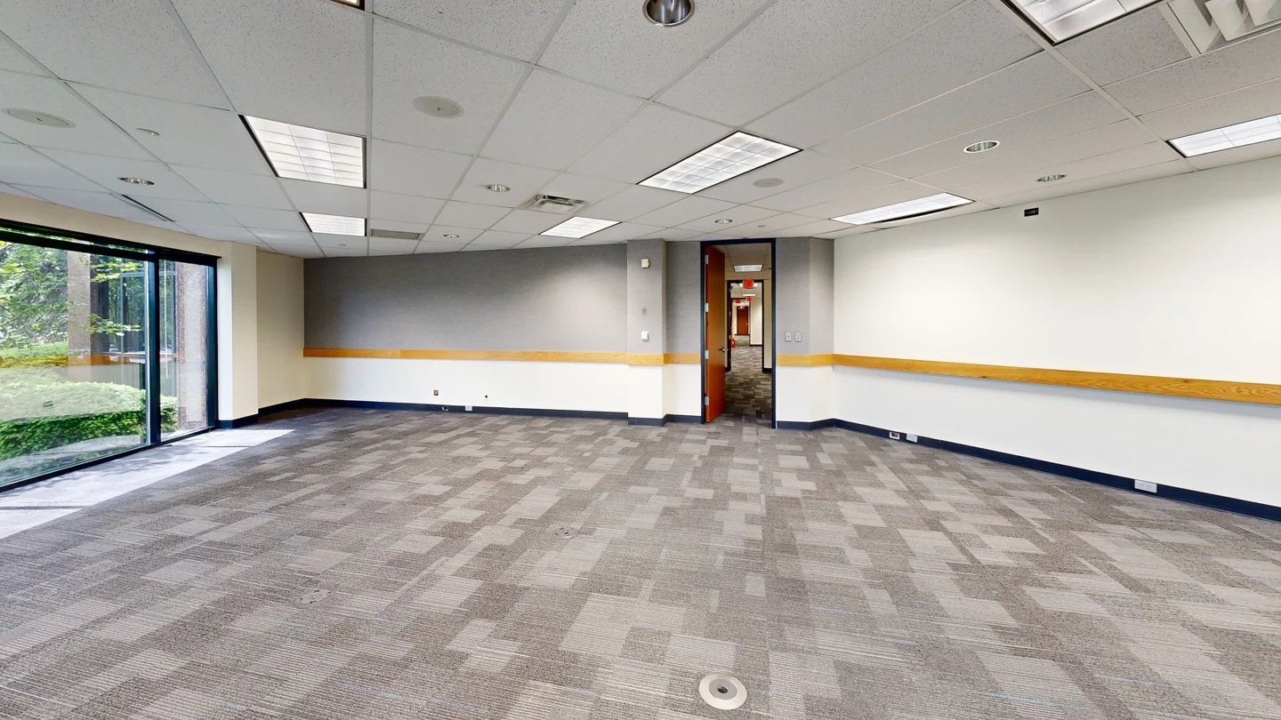 30 Merchant St, Springdale, OH for lease Interior Photo- Image 1 of 18